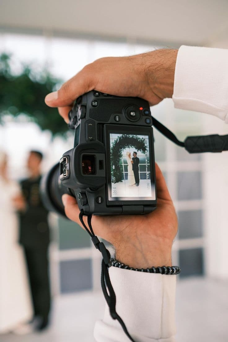 Photography vendors on Veedly