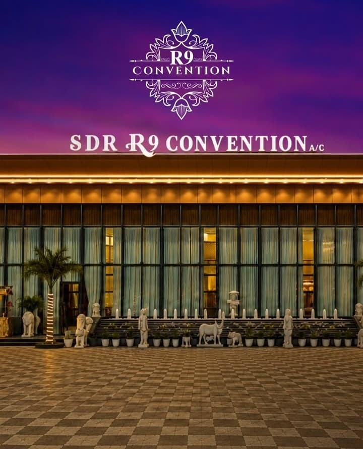 Showcase by R9 Convention